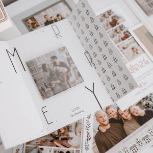 Boutique Fold-Out Card + Magnet